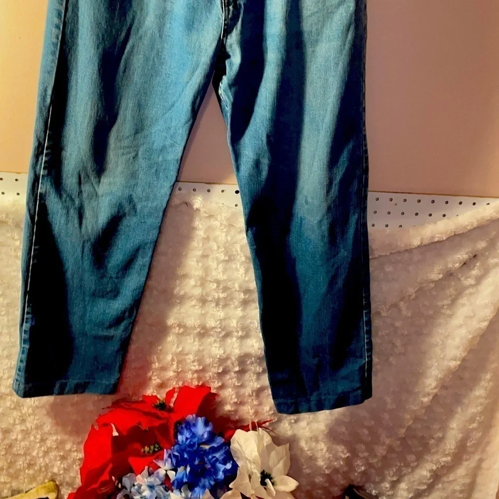 PREVIOUSLY WELL WORN ALMOST NEW CONDITION BIG ROCK CANYON 34 x 27.5” MENS JEANS